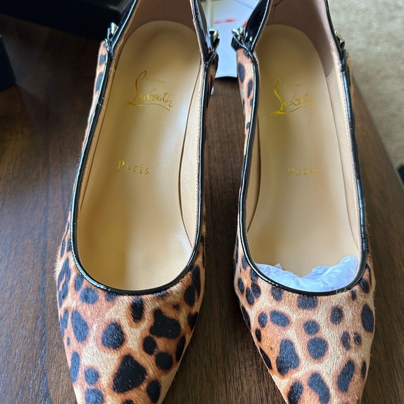 Christian Louboutin Leopard Fur and Patent Leather Heels - Picture 4 of 9